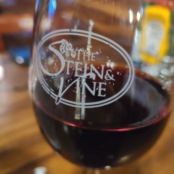 The Stein & Vine - Oregon pinot! - Bars Near Me - Brandon, Florida