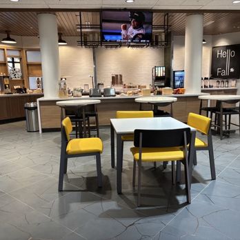 Fairfield Inn & Suites - Breakfast Bar - Hotels Near Me - Durham, North Carolina Fairfield Inn & Suites - Breakfast Bar - Hotels Near Me - Durham, North Carolina
