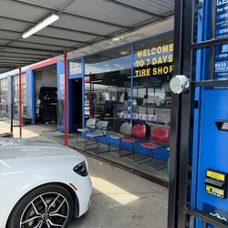 7DAYS Tire Shop - Front