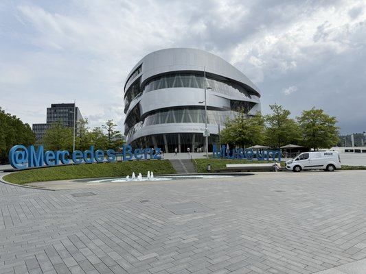 Mercedes-Benz Museum by null
