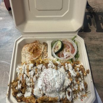 Falafel Corner - Chicken Platter - Mediterranean Near Me - Sacramento, California Falafel Corner - Chicken Platter - Mediterranean Near Me - Sacramento, California