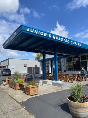 Guilder Coffee Company - Cully Neighborhood (Formerly Junior's Roasted Coffee) by null
