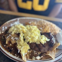 Viva La Fiesta - Chilaquiles (Verdes o Rojos)