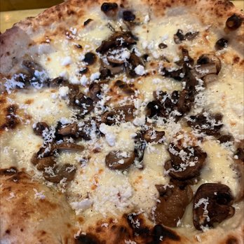N° 900 - Pizza Near Me - Montreal, Quebec N° 900 - Pizza Near Me - Montreal, Quebec