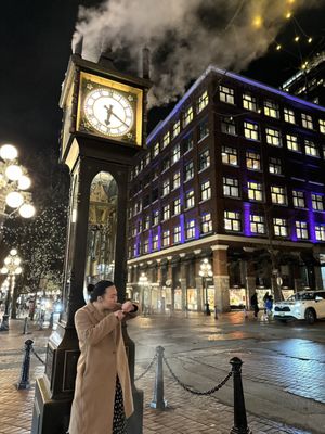 Gastown Steam Clock by null