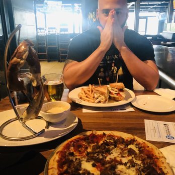 Yard House - New American Near Me - Washington, DC, District of Columbia