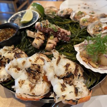 HaiSous Vietnamese Kitchen - Grilled seafood platter - Vietnamese Near Me - Chicago, Illinois HaiSous Vietnamese Kitchen - Grilled seafood platter - Vietnamese Near Me - Chicago, Illinois