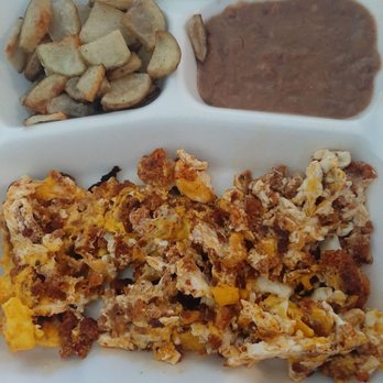 El Cochinito Contento - Eggs and chorizo plate - Mexican Near Me - Fresno, California