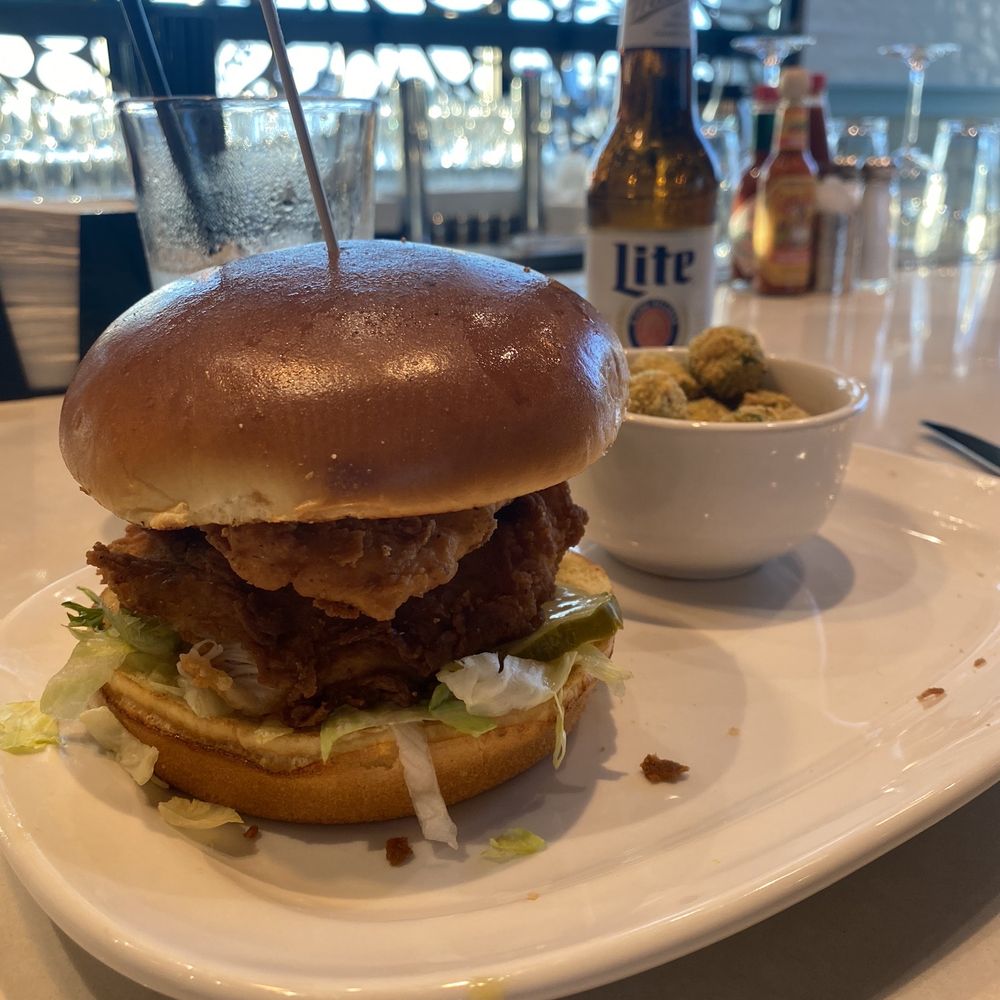 Ellen's - Fried chicken sandwich - Breakfast & Brunch Near Me - Dallas, Texas Ellen's - Fried chicken sandwich - Breakfast & Brunch Near Me - Dallas, Texas