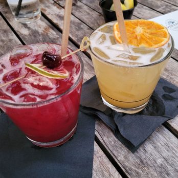 River & Fort - Bourbon and berries and Don Abbizani - Bars Near Me - SAINT AUGUSTINE, Florida River & Fort - Bourbon and berries and Don Abbizani - Bars Near Me - SAINT AUGUSTINE, Florida