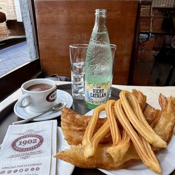 Chocolatería 1902 - Breakfast & Brunch Near Me - Madrid, M Chocolatería 1902 - Breakfast & Brunch Near Me - Madrid, M