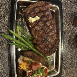Twisted - Ribeye with baked potato