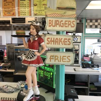 Hal's Drive In - At the counter - Burgers Near Me - Sedro Woolley, Washington Hal's Drive In - At the counter - Burgers Near Me - Sedro Woolley, Washington