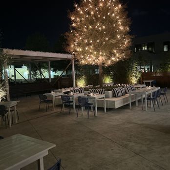 Perla Raw Bar - Chill section - Seafood Near Me - Wilmington, North Carolina Perla Raw Bar - Chill section - Seafood Near Me - Wilmington, North Carolina