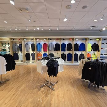 1. Tshirt's Place