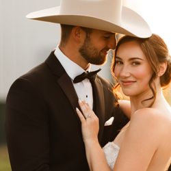 Skeffington's Formal Wear - Coralville - Classic, personal, and unmistakably yours. That's how it should feel.