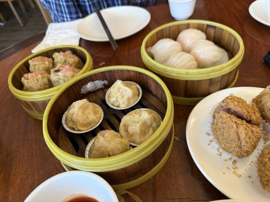 East Lake Chinese Restaurant and Dim Sum (東湖海鮮酒家) by null
