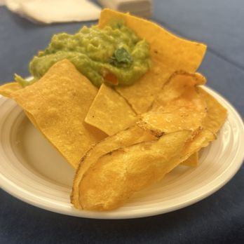 Hyatt Regency O'Hare Chicago - Guacamole and Chips - Hotels Near Me - Rosemont, Illinois