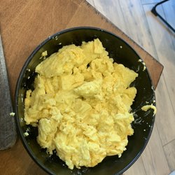 Dos Olivos Market - Creamy scrambled eggs