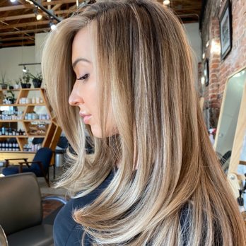 Commoner Salon - Ryan Lawless slays blondes - Blow Dry/Out Services Near Me - Atlanta, Georgia