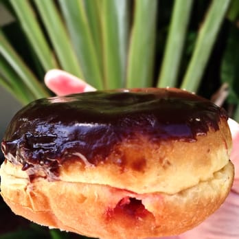 Dandee Donut Factory - Staten Island Donut! - Donuts Near Me - Pompano Beach, Florida Dandee Donut Factory - Staten Island Donut! - Donuts Near Me - Pompano Beach, Florida
