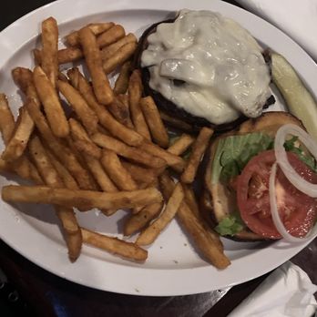 Quarter Celtic Brewpub - Burger and fries - Brewpubs Near Me - Albuquerque, New Mexico