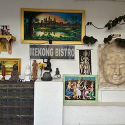 Mekong Bistro - Entrance, as you walk in
