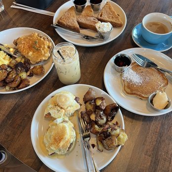 Good Lookin - Breakfast & Brunch Near Me - Omaha, Nebraska Good Lookin - Breakfast & Brunch Near Me - Omaha, Nebraska