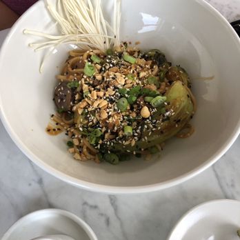 Comune - Dan Dan Noodles (11/23/2018) - Vegetarian Near Me - Columbus, Ohio
