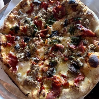 Hearth Pizza Tavern - Mass pike - Pizza Near Me - Sandy Springs, Georgia