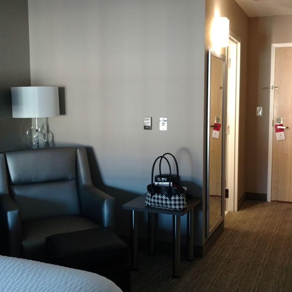 Hotel Capstone - Hotels Near Me - Tuscaloosa, Alabama