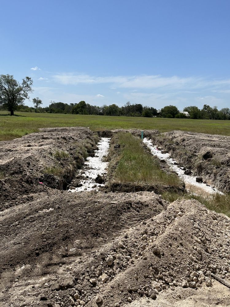C&D Outdoor Solutions - septic in La Vernia, TX