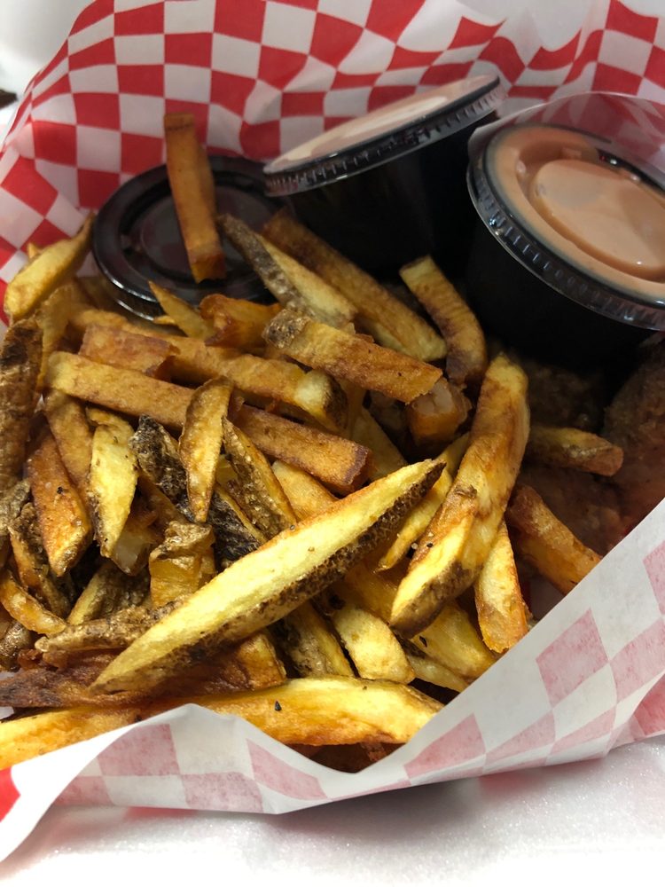 STATION 3 FAMILY RESTAURANT & LOUNGE Updated April 2024 20 Reviews