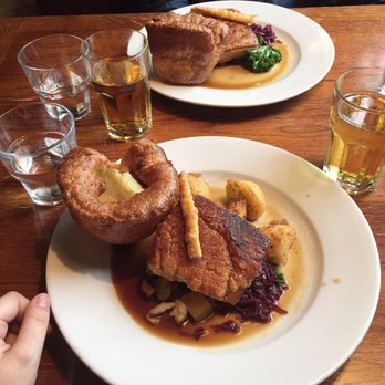 The Oxford - Pubs Near Me - London, XGL