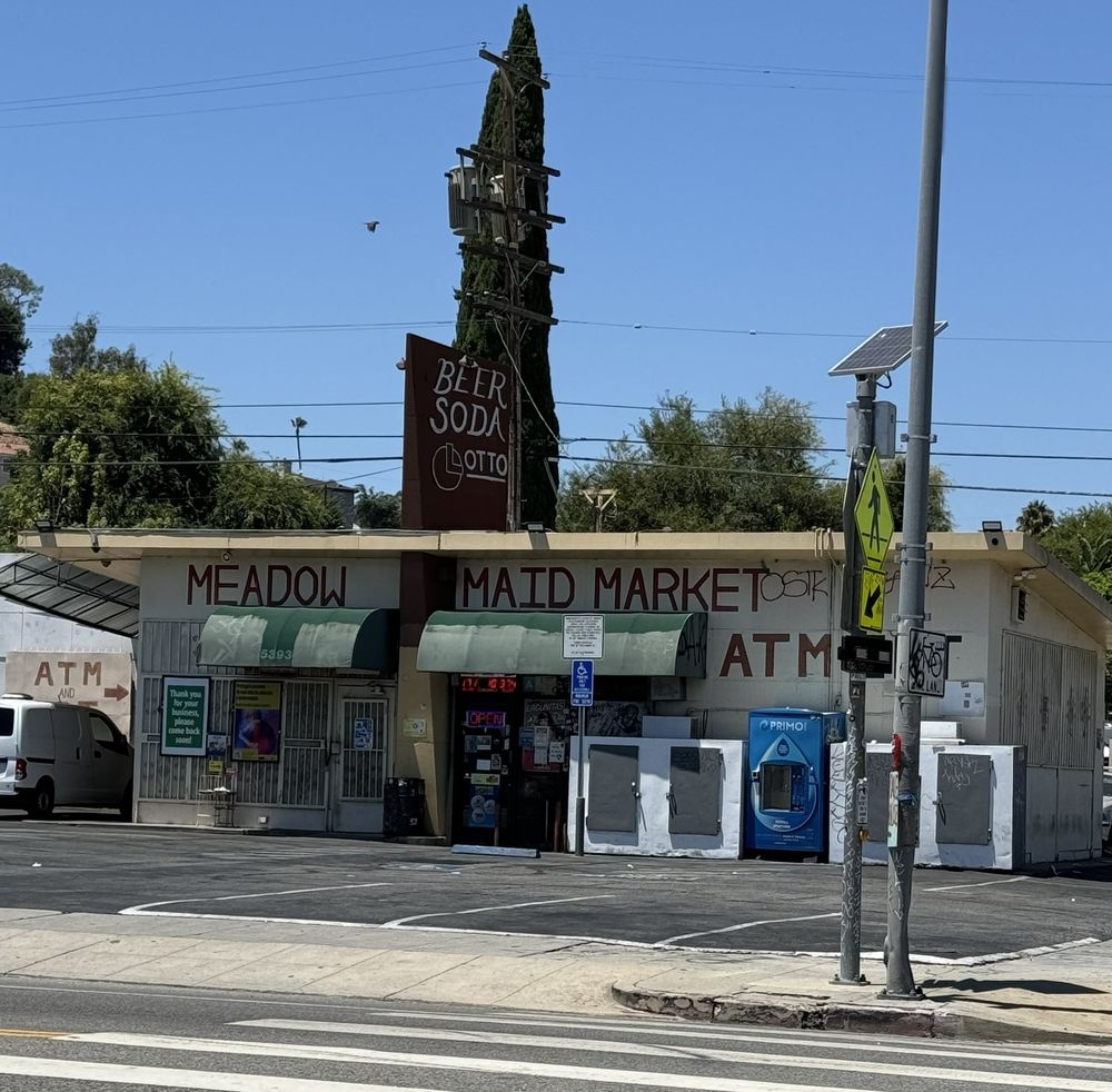 Meadow Maid Market Logo