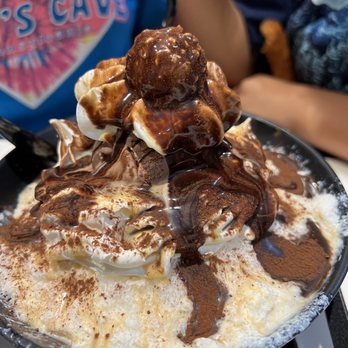 Cafe Moment - Tiramisu :) - Desserts Near Me - Chantilly, Virginia