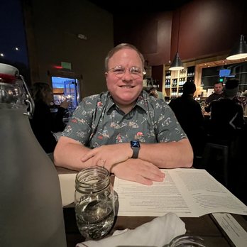 Camp 4  - Interior - Wine Bars Near Me - Modesto, California