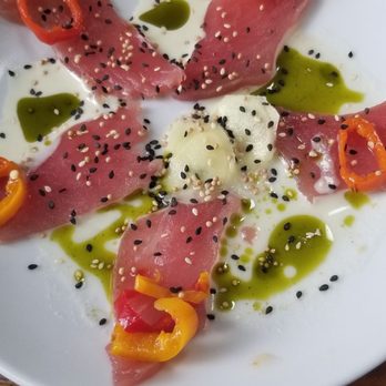 Rumfish y Vino - ahi tuna crudo - Gastropubs Near Me - Ventura, California Rumfish y Vino - ahi tuna crudo - Gastropubs Near Me - Ventura, California
