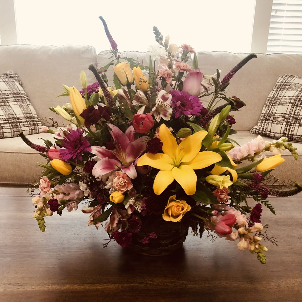 Blumen Luneas - Just lovely! - Floral Designers Near Me Blumen Luneas - Just lovely! - Floral Designers Near Me