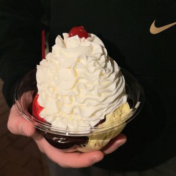 Bruster's Real Ice Cream - Sunda bowl - Ice Cream & Frozen Yogurt Near Me - Fremont, California Bruster's Real Ice Cream - Sunda bowl - Ice Cream & Frozen Yogurt Near Me - Fremont, California