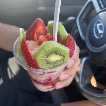 Fruta Mix - Cholado - Desserts Near Me - Orlando, Florida