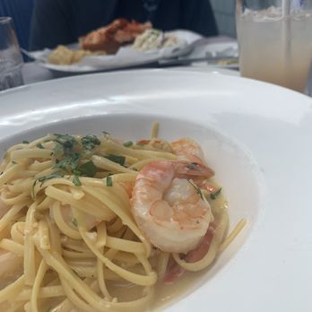 Sam's Chowder House - Shrimp Scampi and linguine - Seafood Near Me - Half Moon Bay, California Sam's Chowder House - Shrimp Scampi and linguine - Seafood Near Me - Half Moon Bay, California