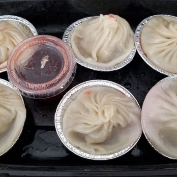 Dumpling Time - Pork XLB: 6 pieces, Pork belly, savory soup, and shao-sing wine ($8.50) - Dim Sum Near Me - San Francisco, California