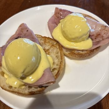 Pier One Sydney Harbour, Autograph Collection - Eggs Benedict can order on offline menus and made fresh - Hotels Near Me - Sydney, NSW