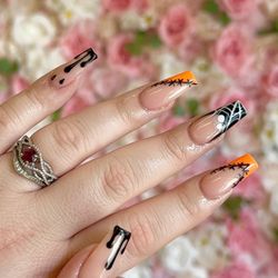 Nail Lovers - Halloween nails by song! Follow me on Instagram @song_lovelynails