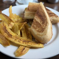 Cafe Reyes - Cuban