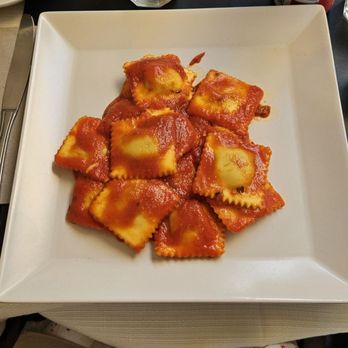Crispi 19 - Spinach and ricotta cheese Ravioli - so delicious - Wine Bars Near Me - Rome, RM Crispi 19 - Spinach and ricotta cheese Ravioli - so delicious - Wine Bars Near Me - Rome, RM