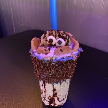 Bit Burger Knox - Cookie Monster Shake - Burgers Near Me - Knoxville, Tennessee