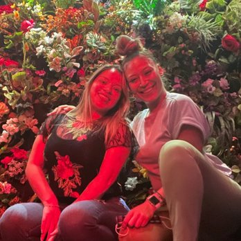 Blend Astoria - Flower garden - Latin American Near Me - Astoria, New York