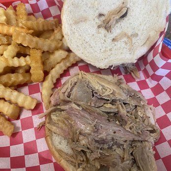 Hungry Bear BBQ #2 - Pulled pork sandwich - Barbeque Near Me - Gatlinburg, Tennessee